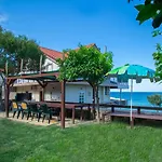 Appartamento Paradiso Del Mare On The By 