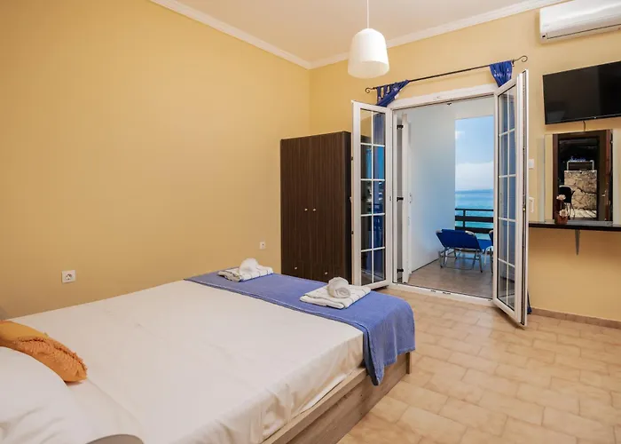 Paradiso Del Mare On The By 